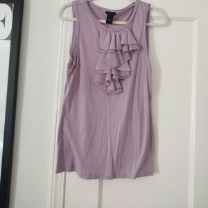 🛍️*4/$25  Lavender ruffled sleeveless top